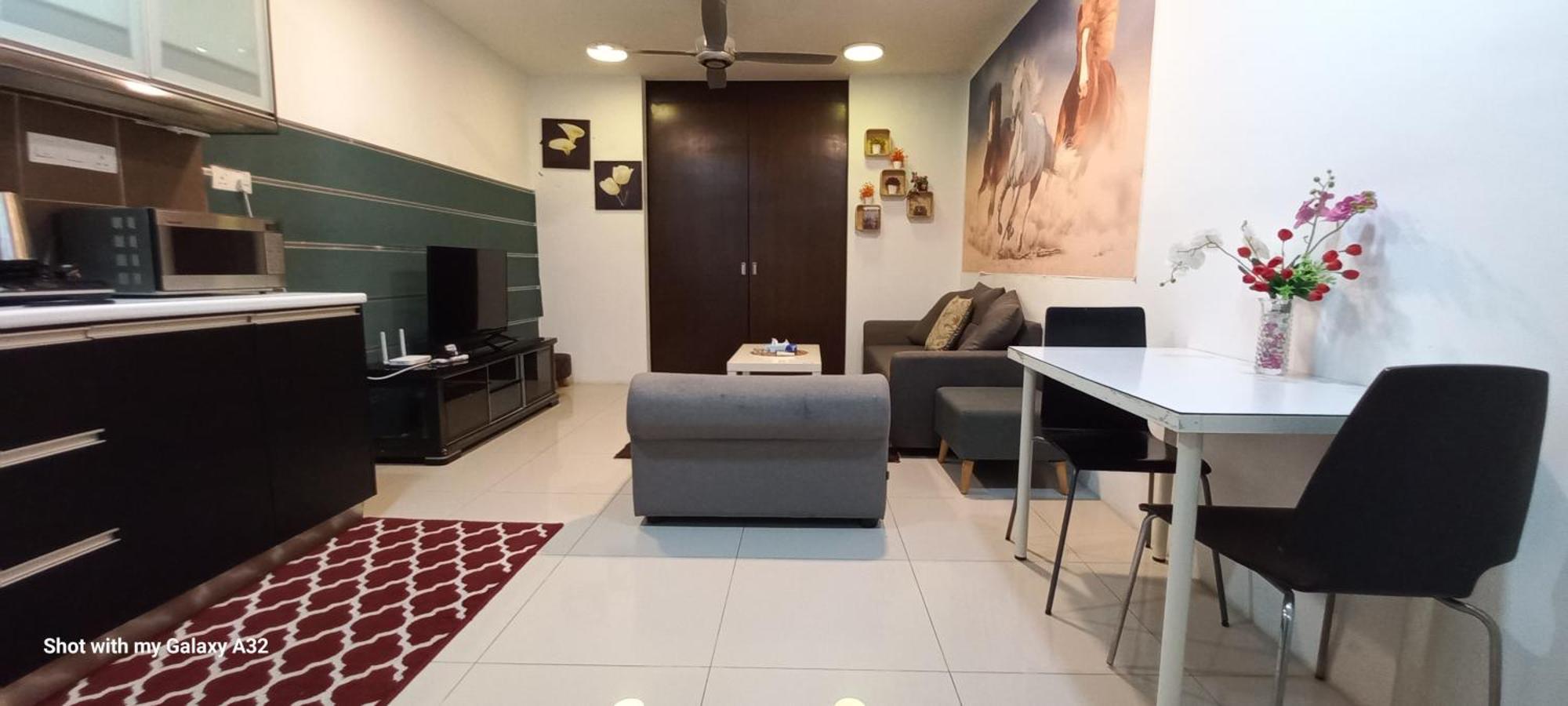 One Maxim Residence At Taragon Куала-Лумпур Экстерьер фото