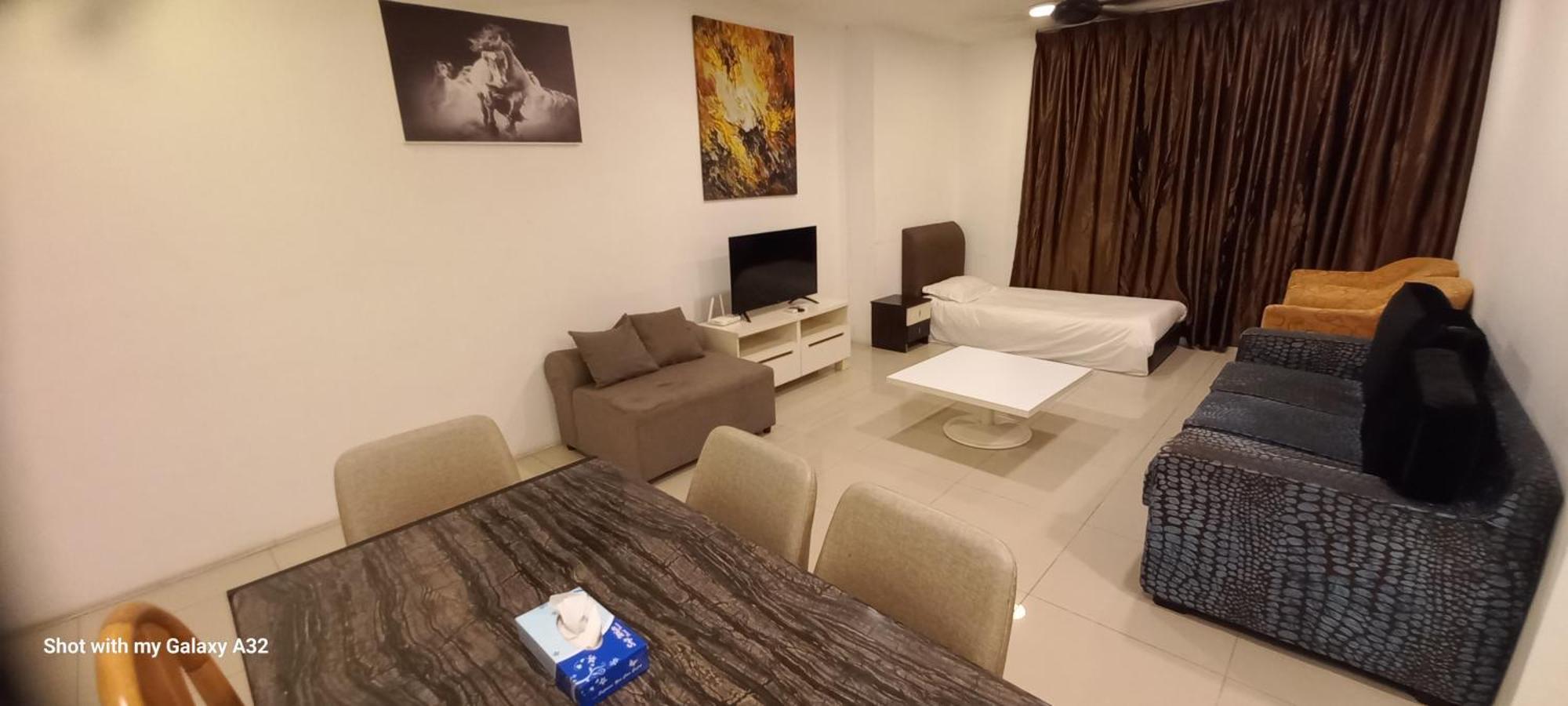 One Maxim Residence At Taragon Куала-Лумпур Экстерьер фото